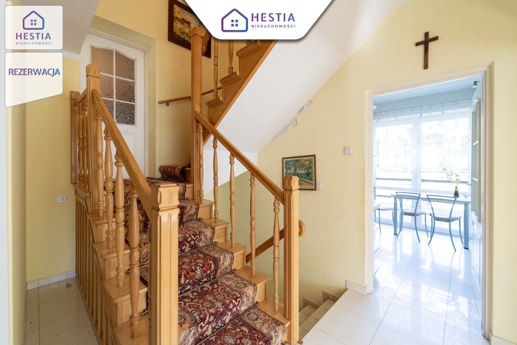 Dom z ogrodem na obrzeżach miasta (6)