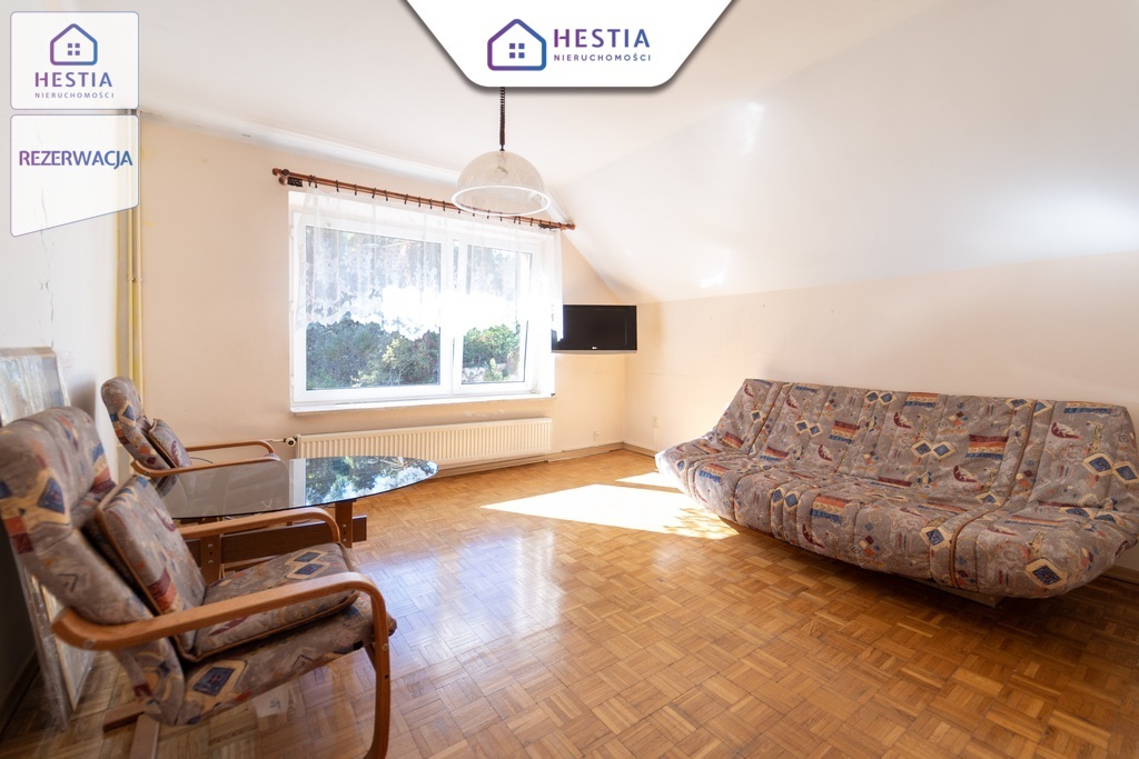 Dom z ogrodem na obrzeżach miasta (10)