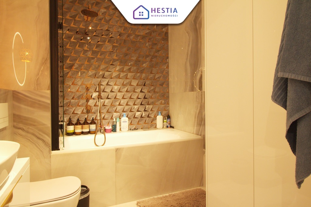 Nowoczesne mieszkanie z tarasem na cichym osiedlu (8)