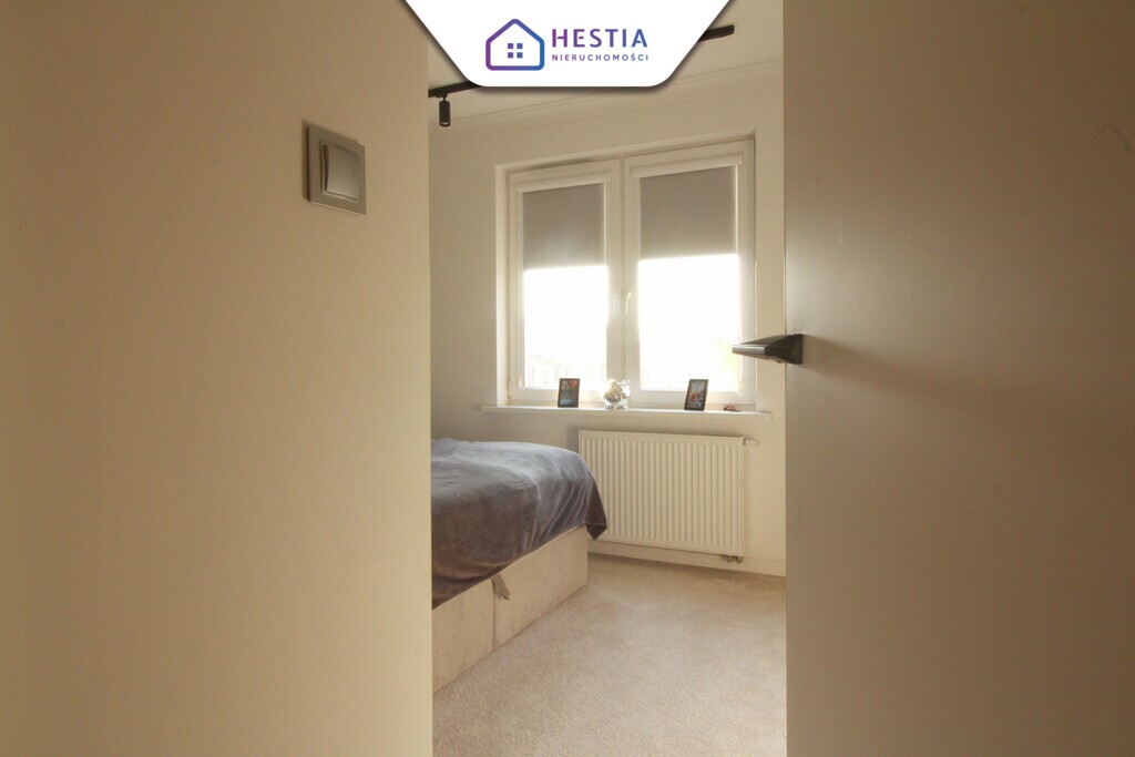 Nowoczesne mieszkanie z tarasem na cichym osiedlu (10)