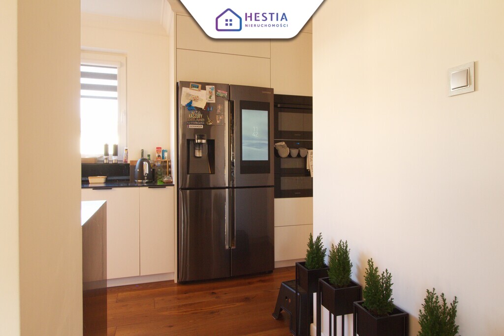 Nowoczesne mieszkanie z tarasem na cichym osiedlu (19)