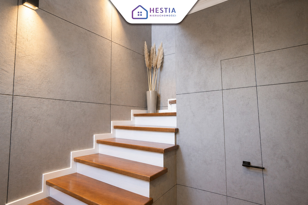 Nowoczesne mieszkanie z tarasem na cichym osiedlu (12)