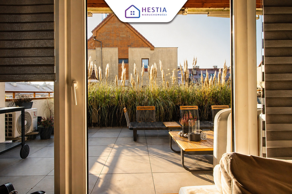 Nowoczesne mieszkanie z tarasem na cichym osiedlu (14)