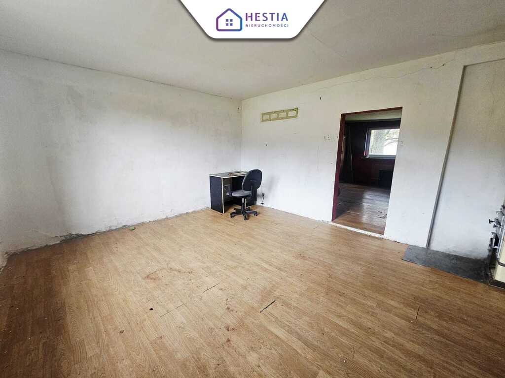 Dom wolnostojący z dużą działką. (6)