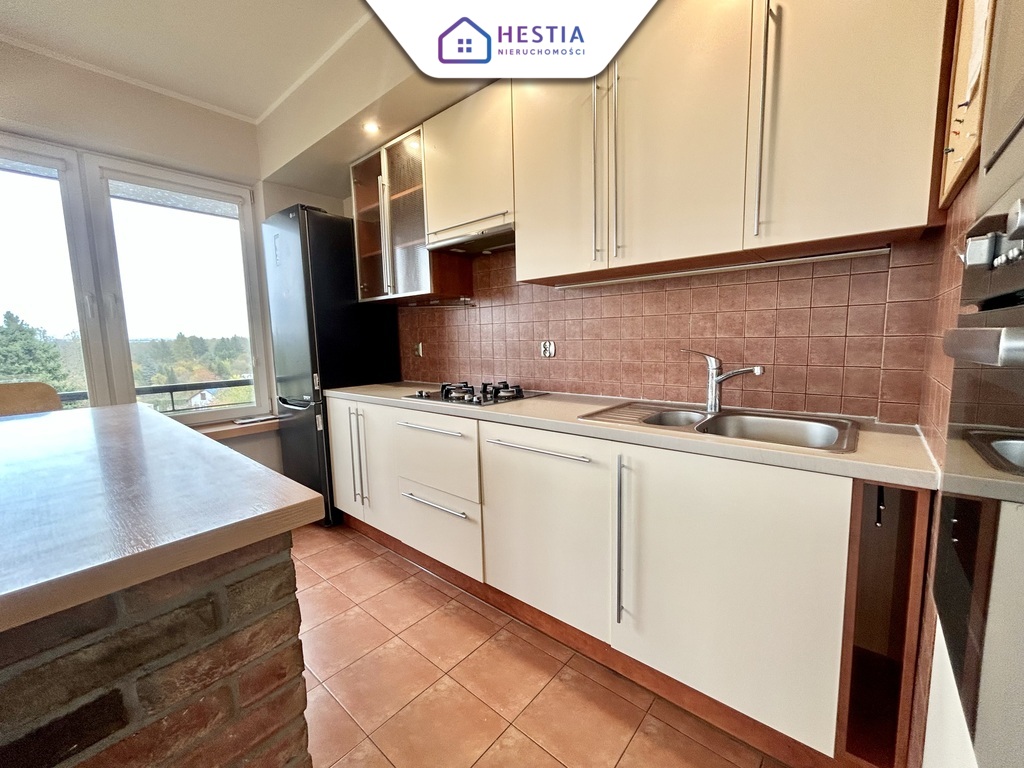 Dwupoziomowe mieszkanie - 4 pokoje. Gumieńce. (5)