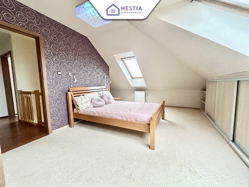 Dwupoziomowe mieszkanie - 4 pokoje. Gumieńce. (9)