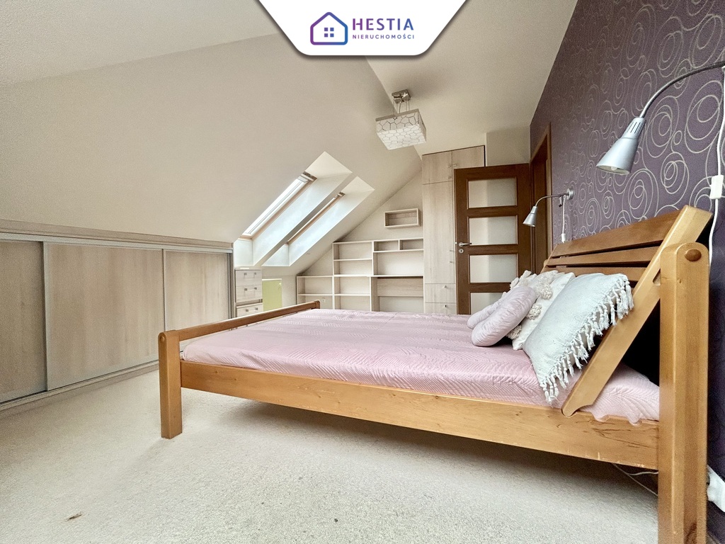 Dwupoziomowe mieszkanie - 4 pokoje. Gumieńce. (11)