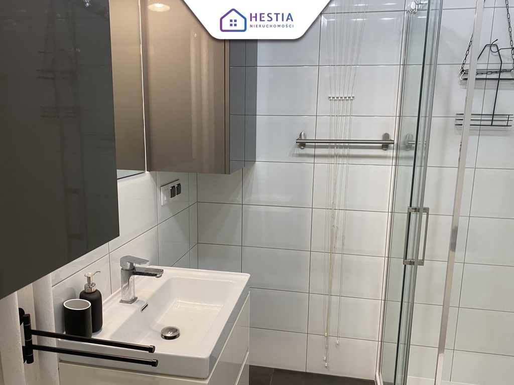 Przestronne mieszkanie z antresolą w Centrum (8)