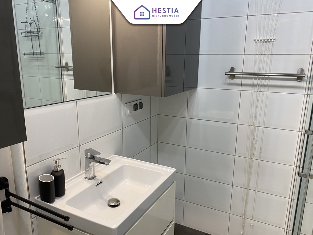 Przestronne mieszkanie z antresolą w Centrum (9)