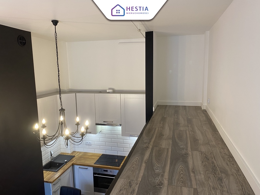 Przestronne mieszkanie z antresolą w Centrum (11)