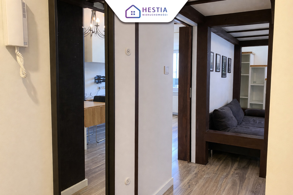 Przestronne mieszkanie z antresolą w Centrum (8)
