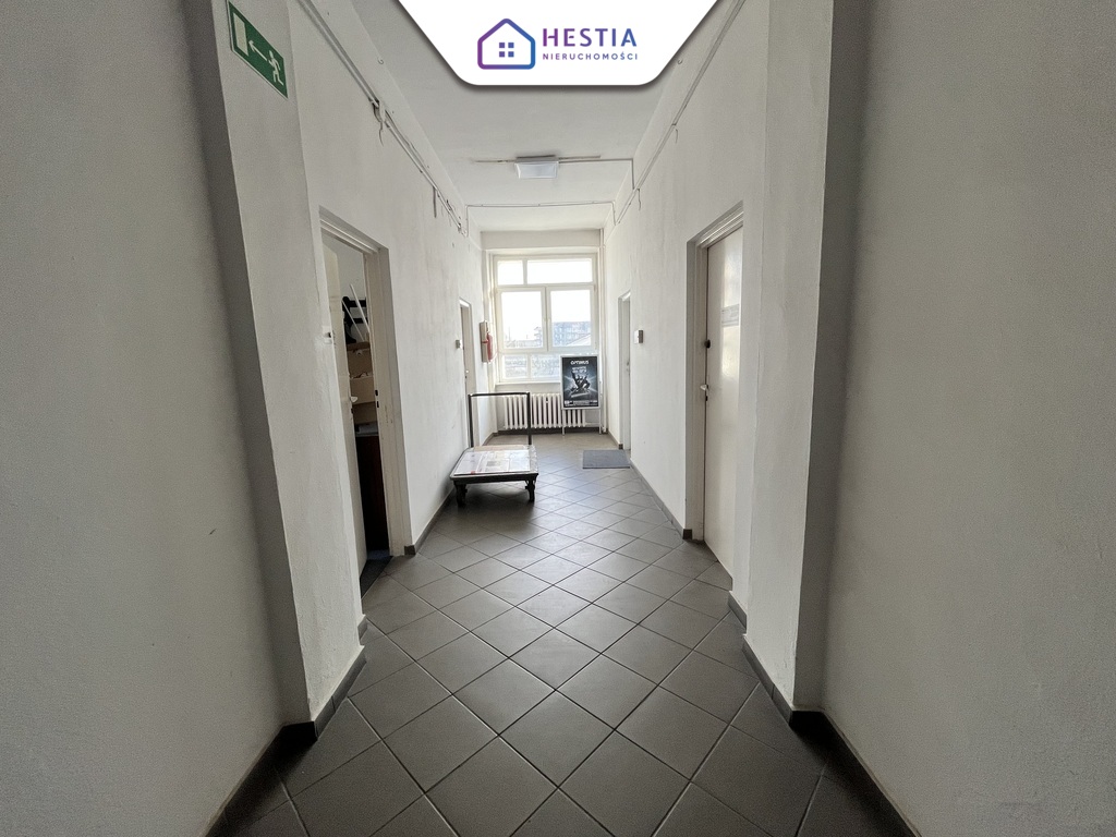 Na sprzedaż 6 lokali biurowych!Miejsca parkingowe! (2)