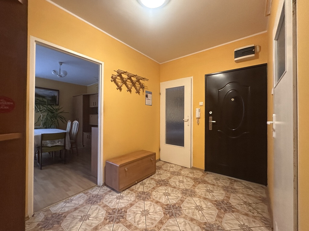 3 pokoje, balkon, ogrzewanie gazowe ul. Pokoju (11)