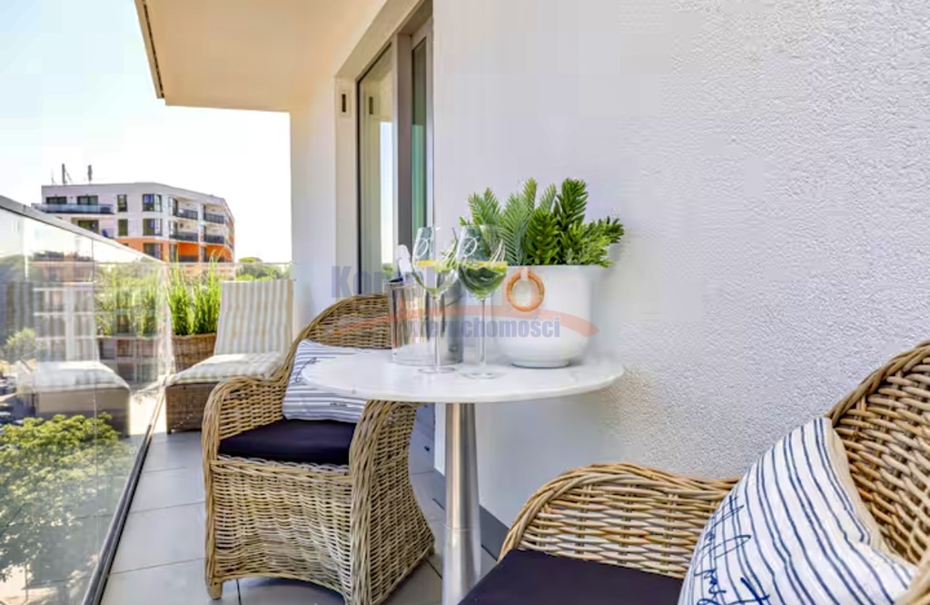 APARTAMENT 2 POK. WIDOK NA MORZE (8)