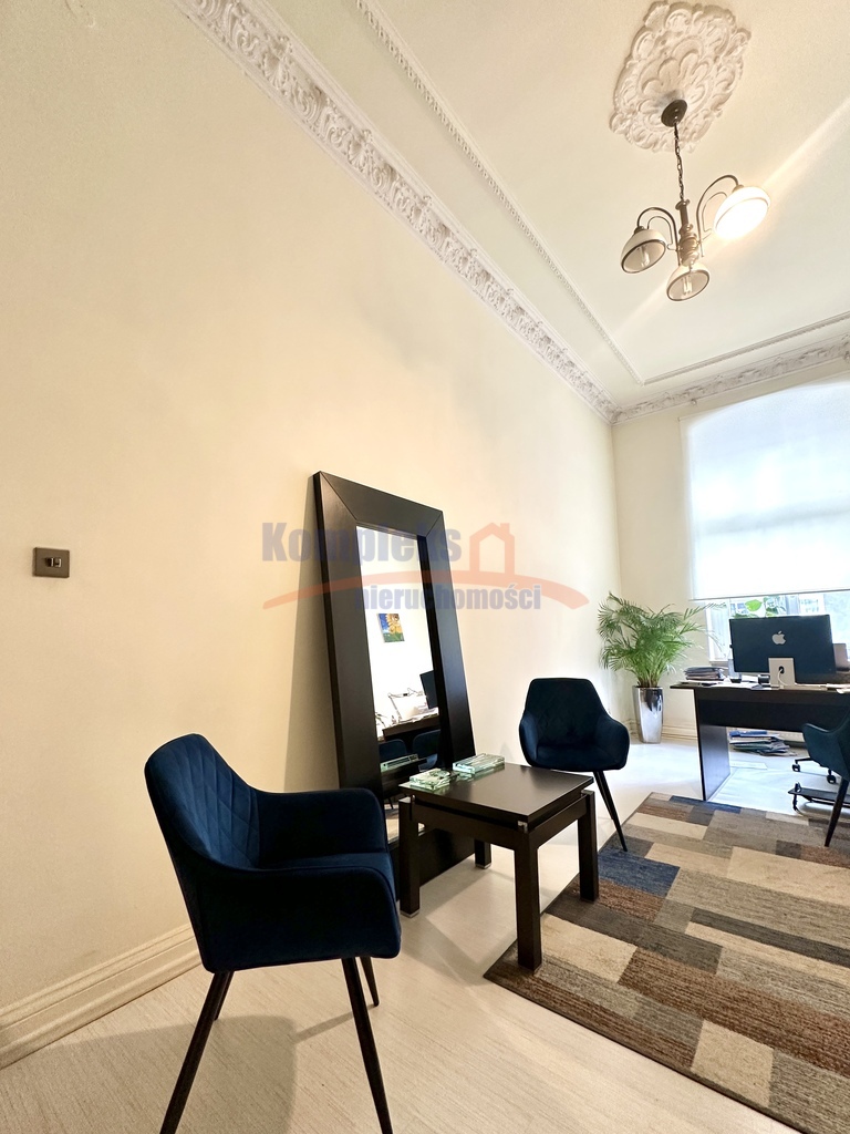 Styl i prestiż w sercu miasta - 5 pok. (10)