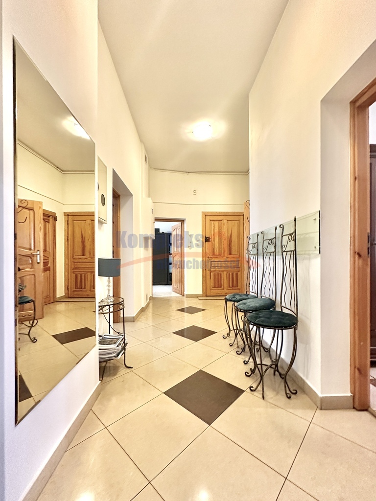 Styl i prestiż w sercu miasta - 5 pok. (14)