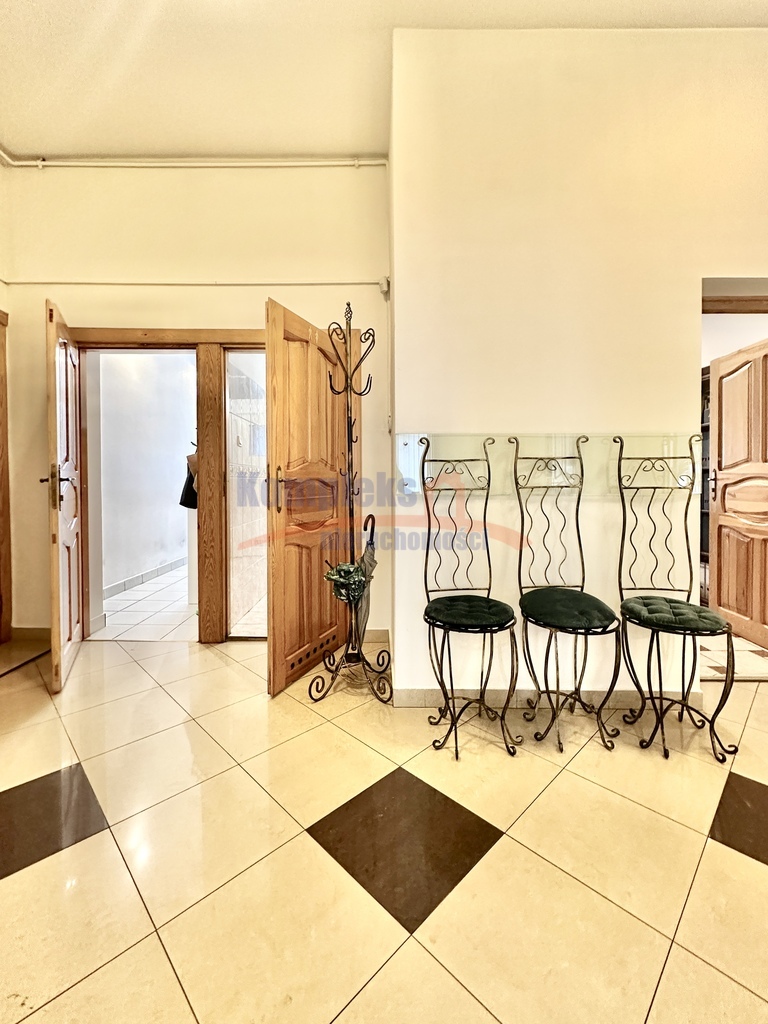 Styl i prestiż w sercu miasta - 5 pok. (15)