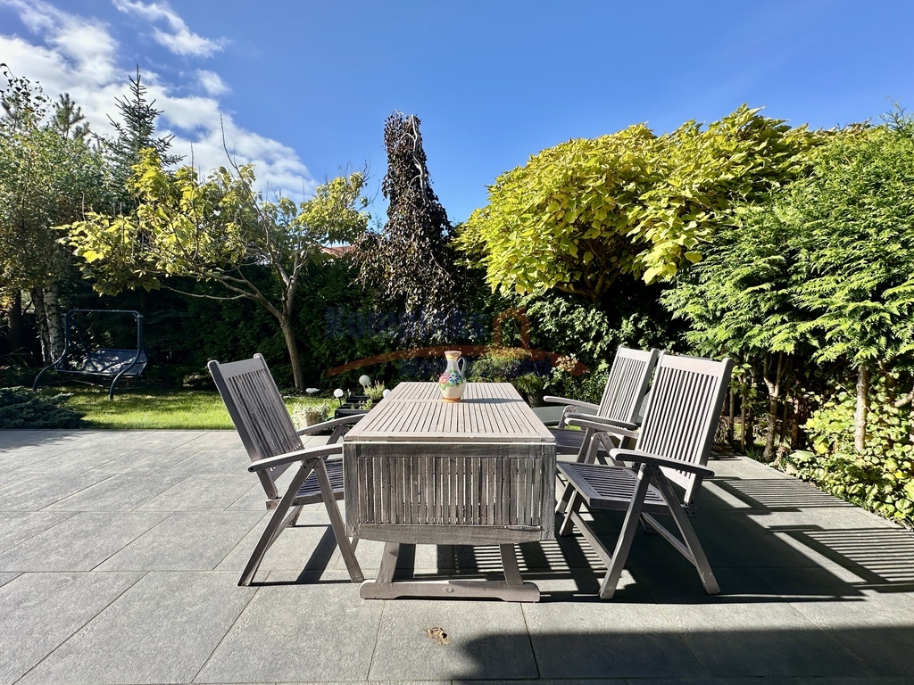 Dom z widokiem na zachód slońca (5)