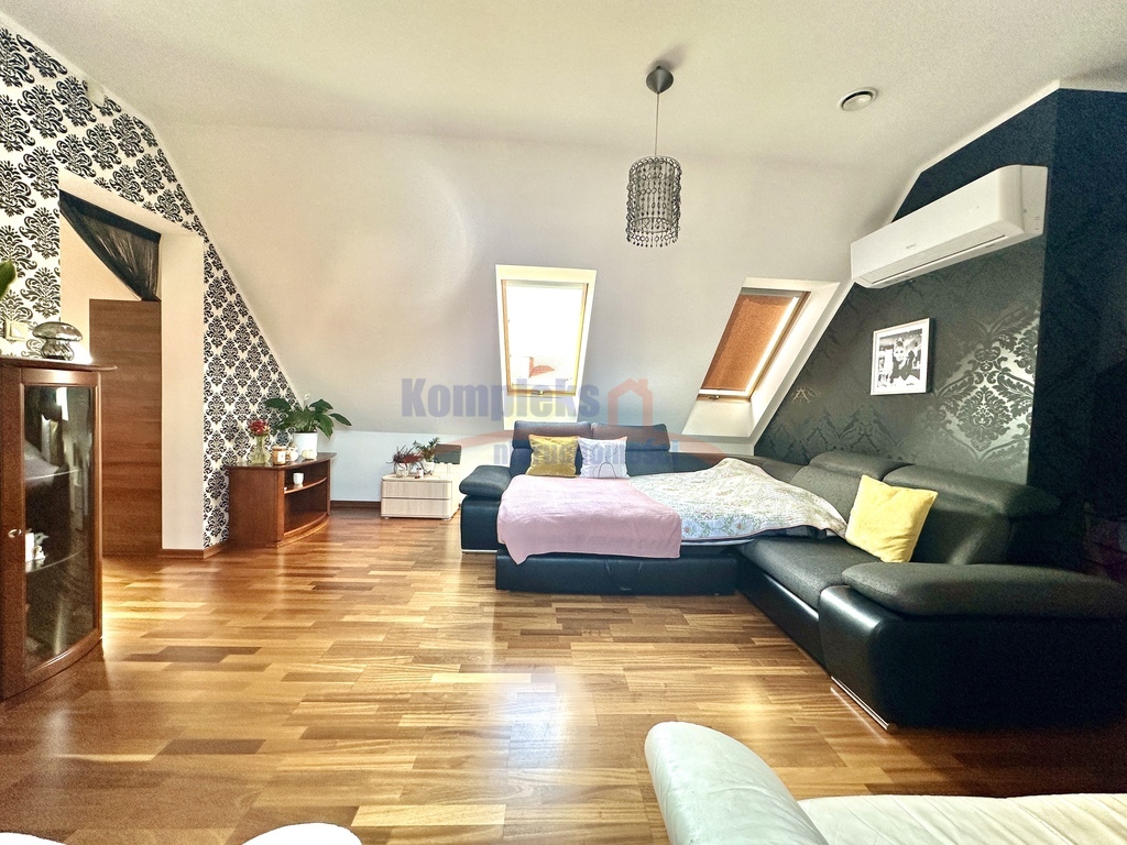 Dom z widokiem na zachód slońca (27)