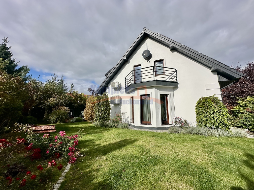 Dom 200 m2 fotowoltaika rekuperacja ogród (1)