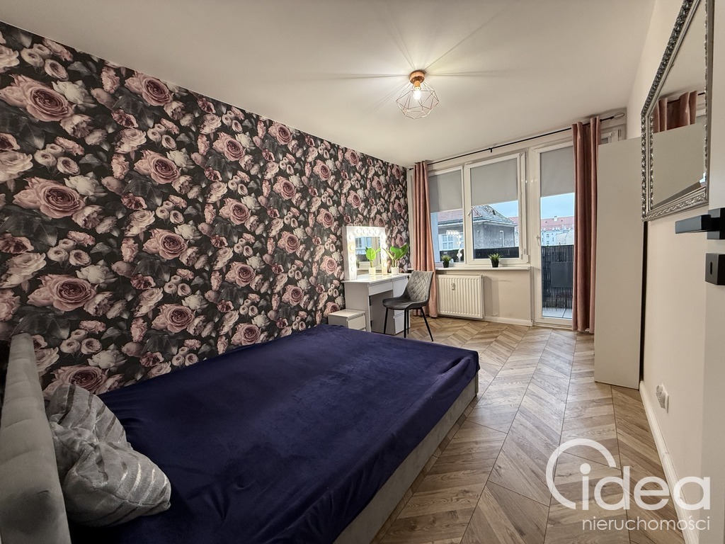 Centrum, po remoncie, 2 pokoje, balkon (9)