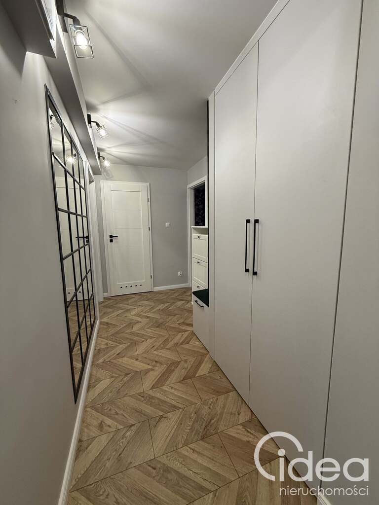 Centrum, po remoncie, 2 pokoje, balkon (12)