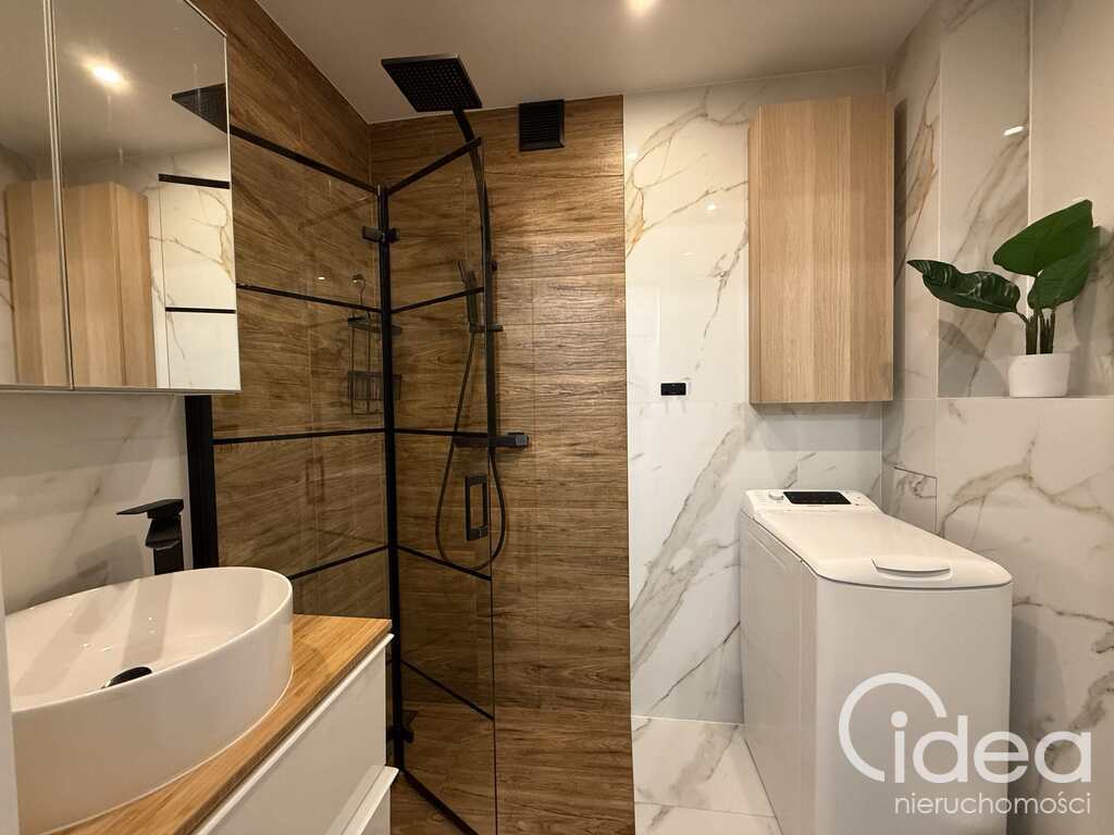 Centrum, po remoncie, 2 pokoje, balkon (14)