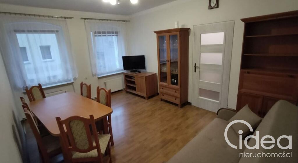 2 pokoje w samym centrum miasta. (1)