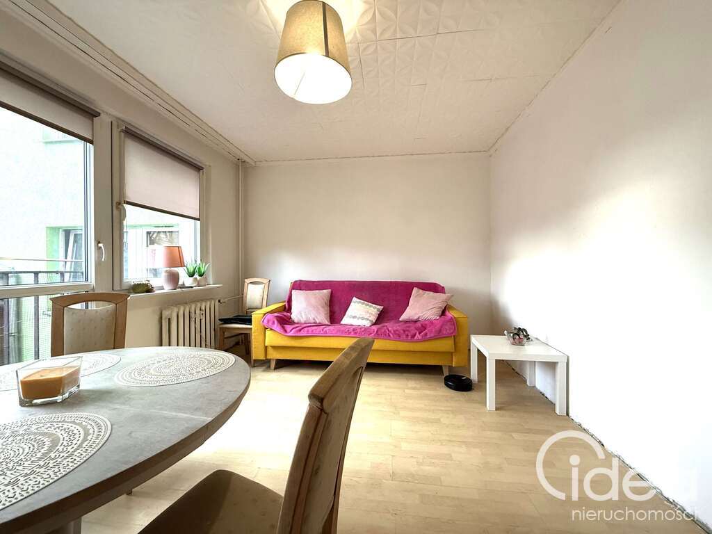 Os. Zawadzkiego, 2 pokoje, 42m2, parter, remont (2)