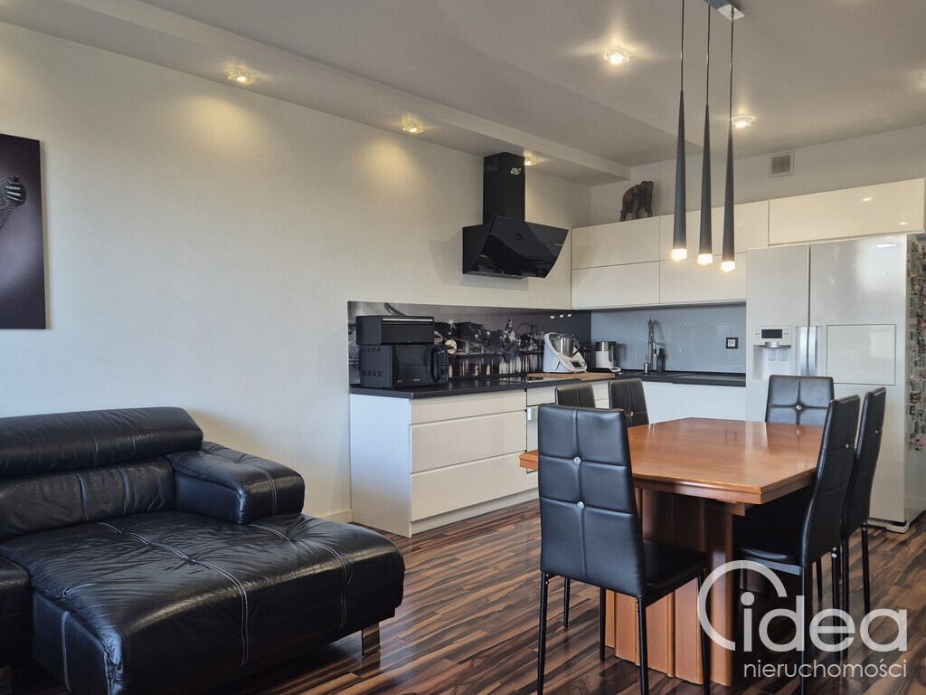 4 pokoje z balkonem, 1 piętro (2)