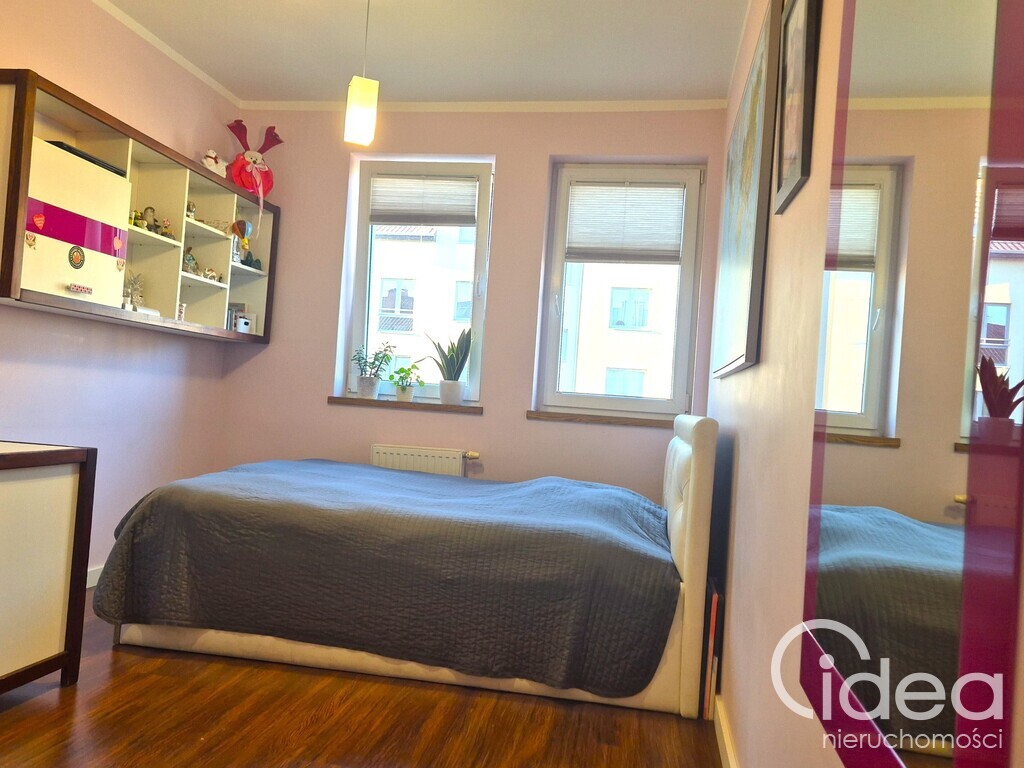 4 pokoje z balkonem, 1 piętro (6)