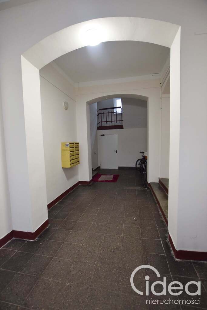 Stylowa kawalerka gotowa pod wynajem. (11)