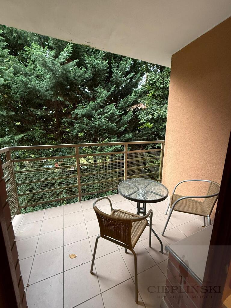 mieszkanie w apartamentowcu z balkonem (3)