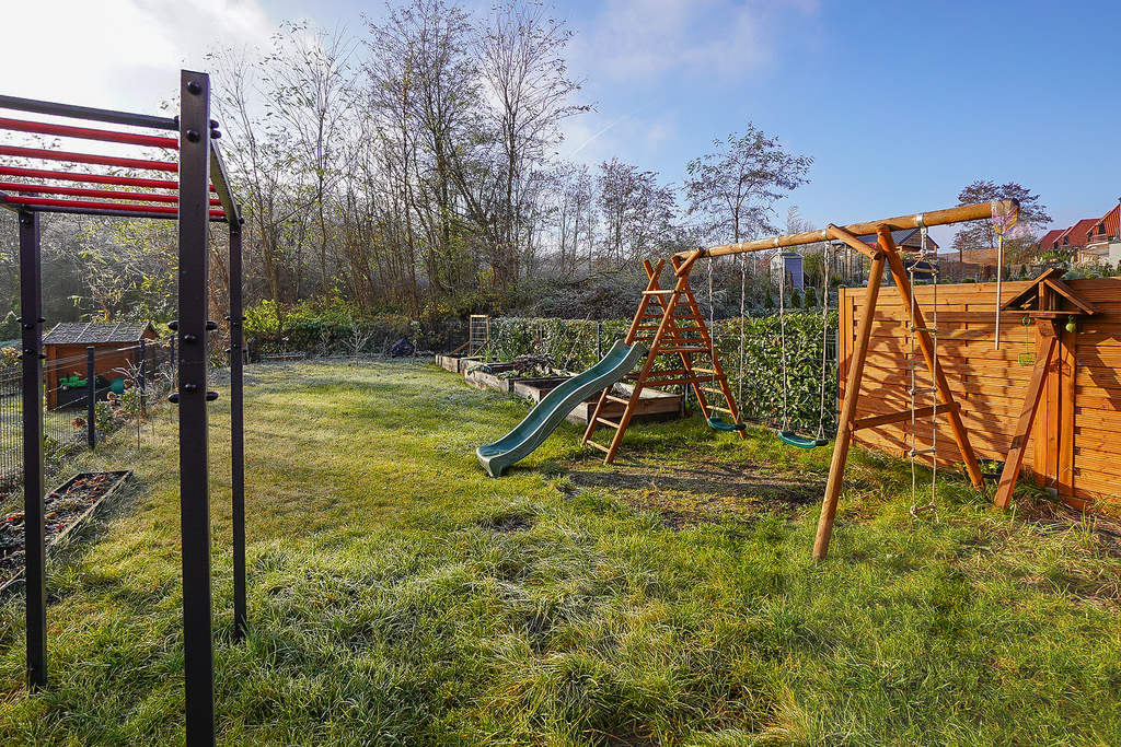 Nowoczesny Dom szeregowy  Siadło Dolne (25)