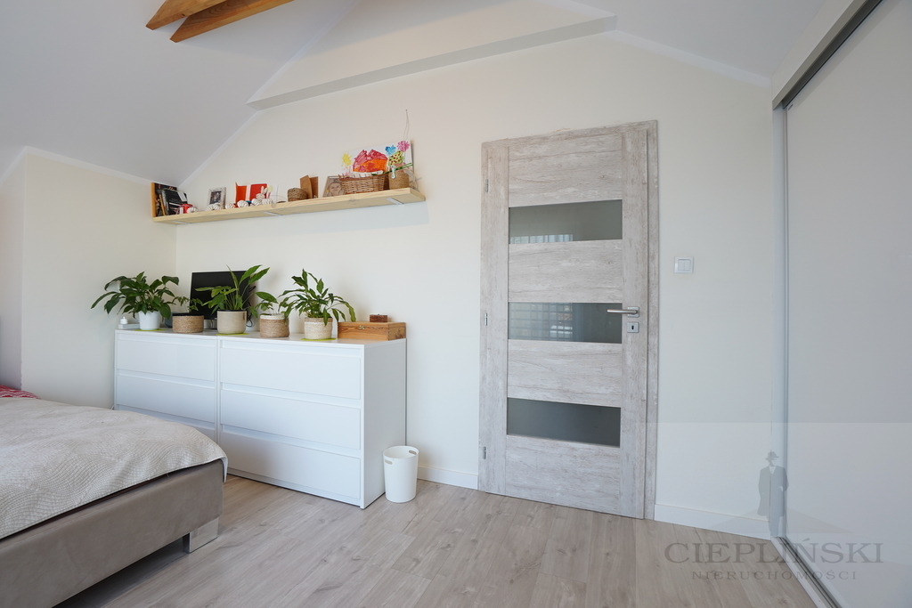 Nowoczesny Dom szeregowy  Siadło Dolne (12)