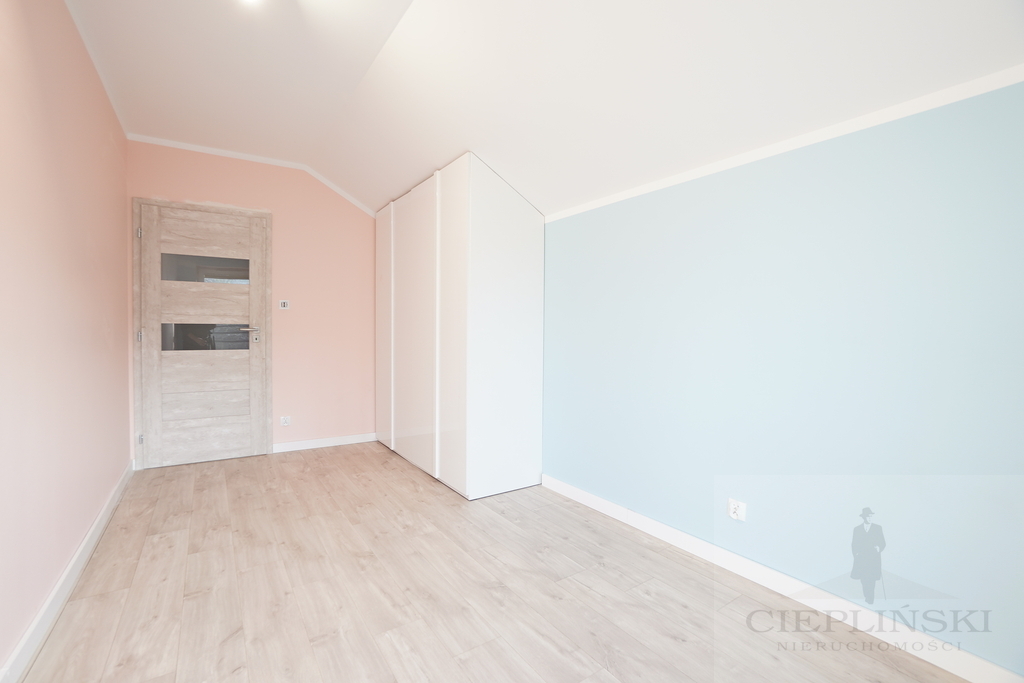 Nowoczesny Dom szeregowy  Siadło Dolne (19)