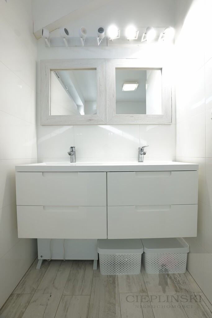 Nowoczesny Dom szeregowy  Siadło Dolne (21)