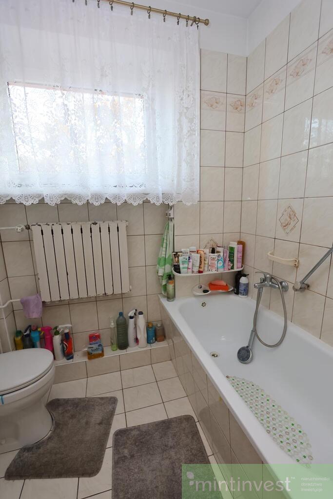 Połowa bliźniaka w atrakcyjnej lokalizacji (18)