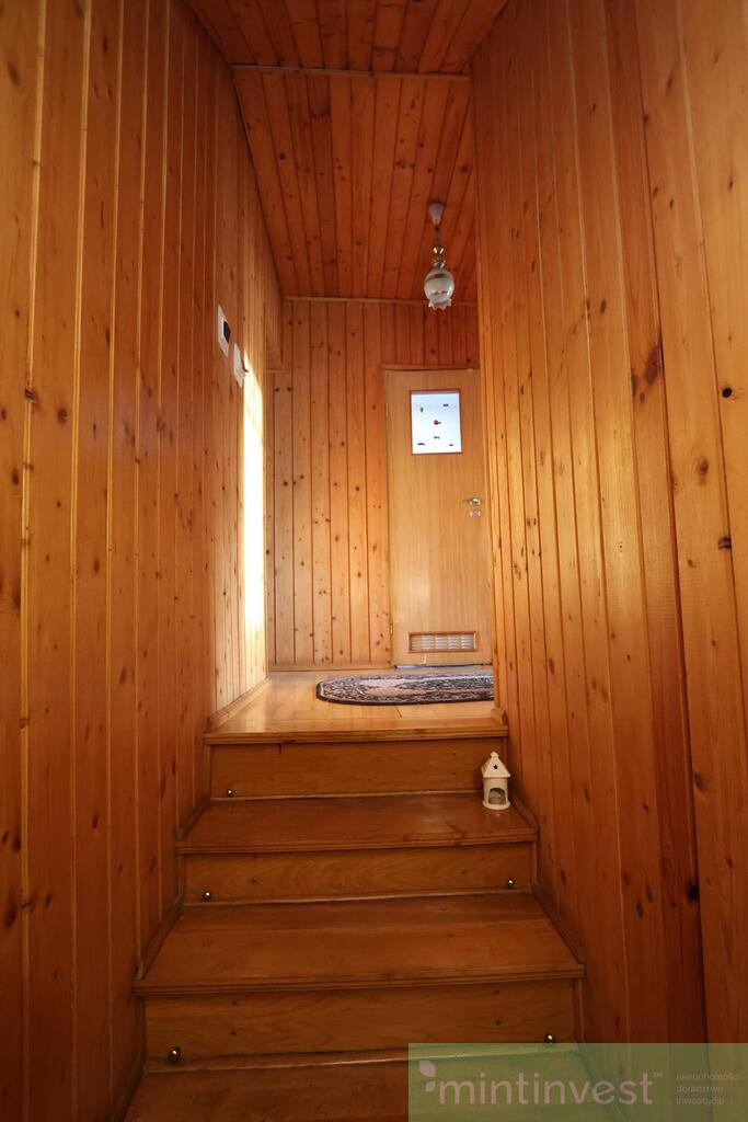 Połowa bliźniaka w atrakcyjnej lokalizacji (19)