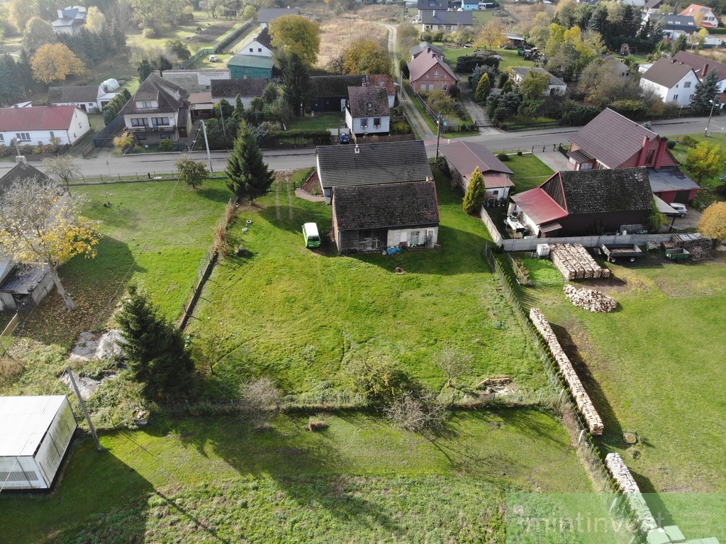 DOM PARTEROWY Z BUD. GOSPODARCZO-GARAŻOWYM (5)