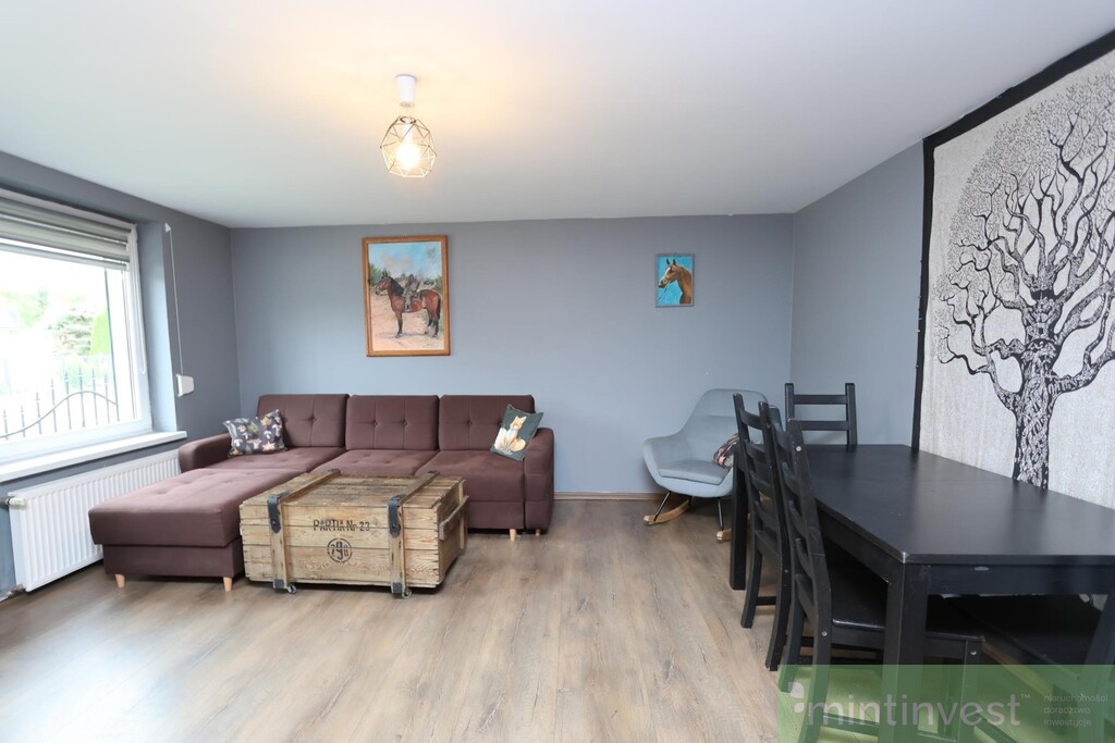 DOM PARTEROWY Z BUD. GOSPODARCZO-GARAŻOWYM (7)