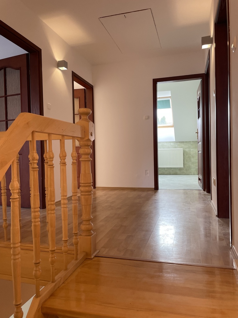 Piękny dom w Mierzynie. 5 pokoi i garaż. (14)