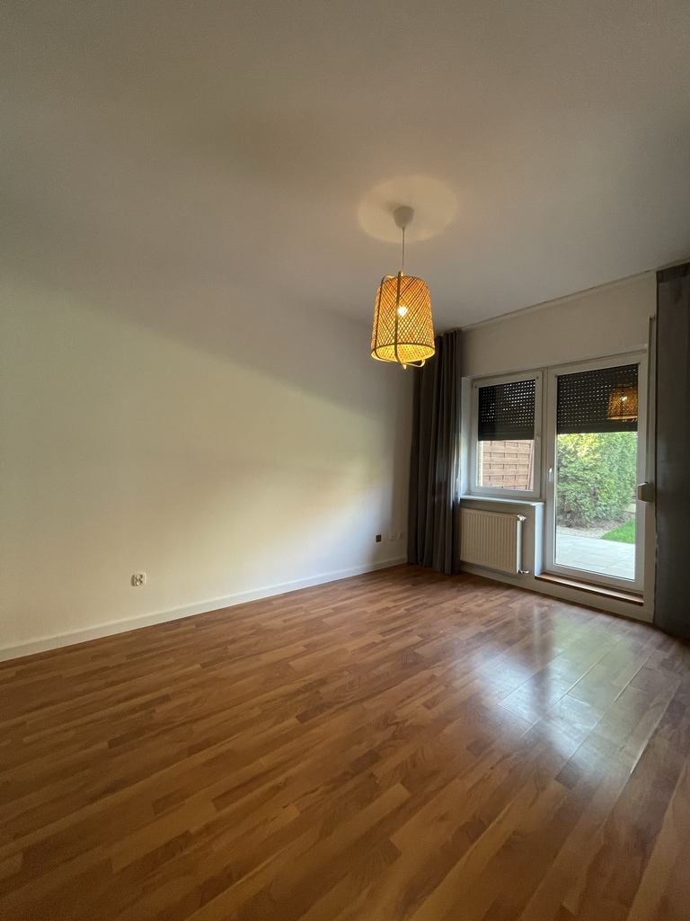 Piękny dom w Mierzynie. 5 pokoi i garaż. (3)