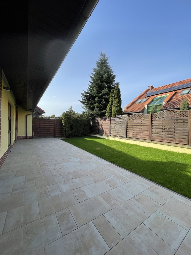 Piękny dom w Mierzynie. 5 pokoi i garaż. (16)