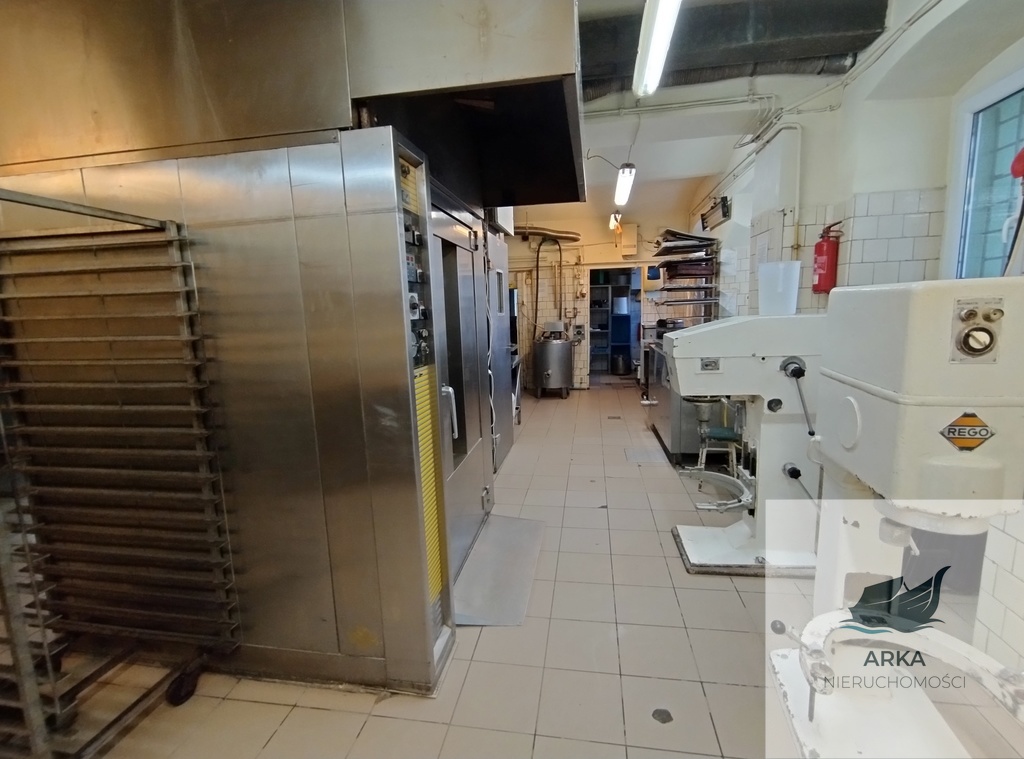 Prosperująca piekarnia ze sklepem BIO (14)