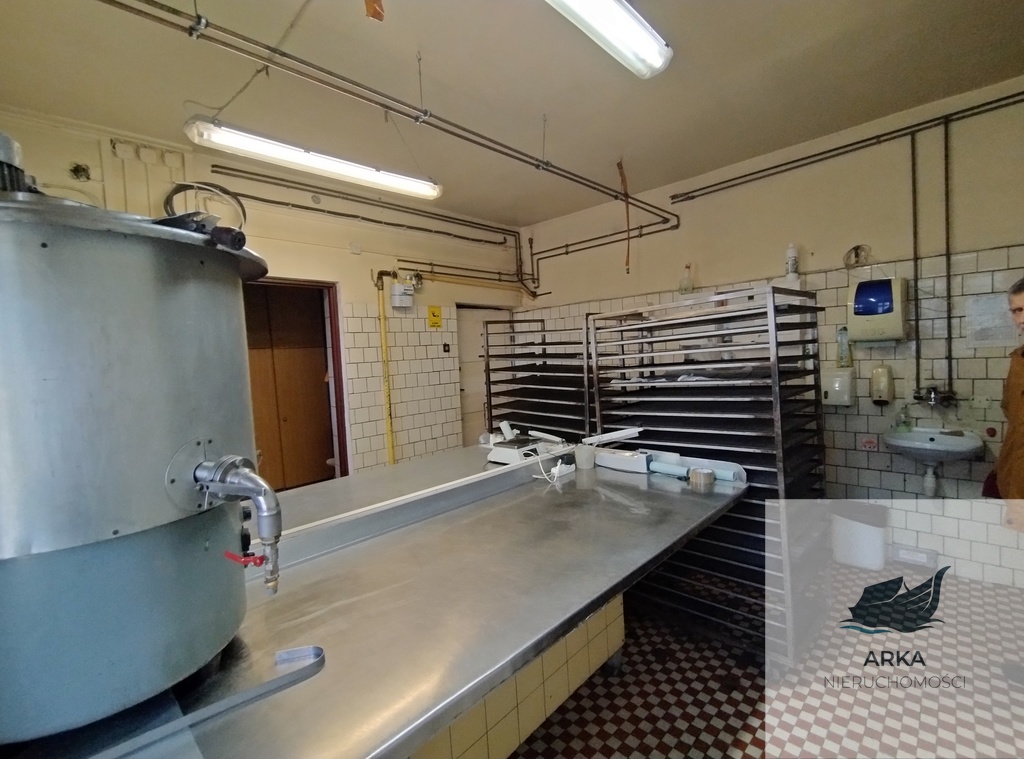 Prosperująca piekarnia ze sklepem BIO (18)