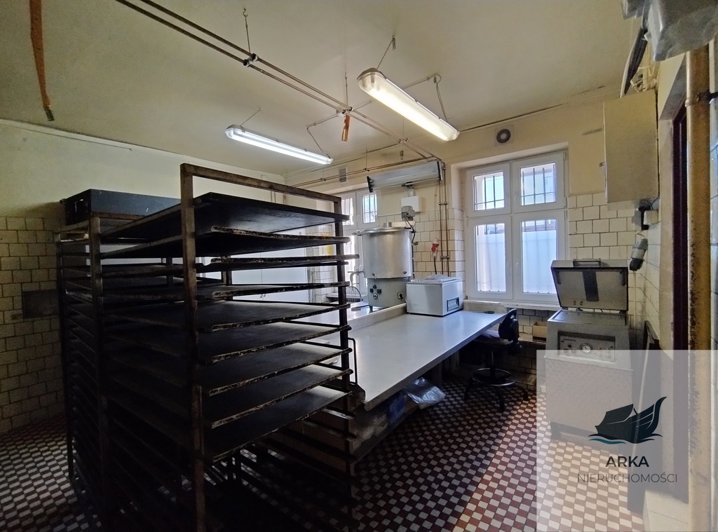 Prosperująca piekarnia ze sklepem BIO (19)