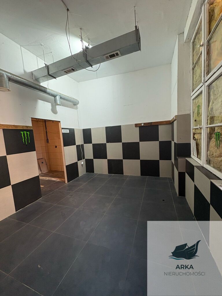 Duży lokal z zapleczem w pobliżu dworca PKP (7)