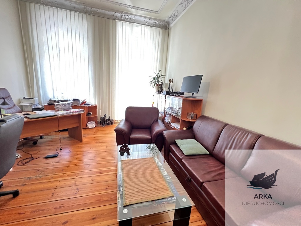 Centrum, 4 pok. po remoncie, ładna kamienica (3)