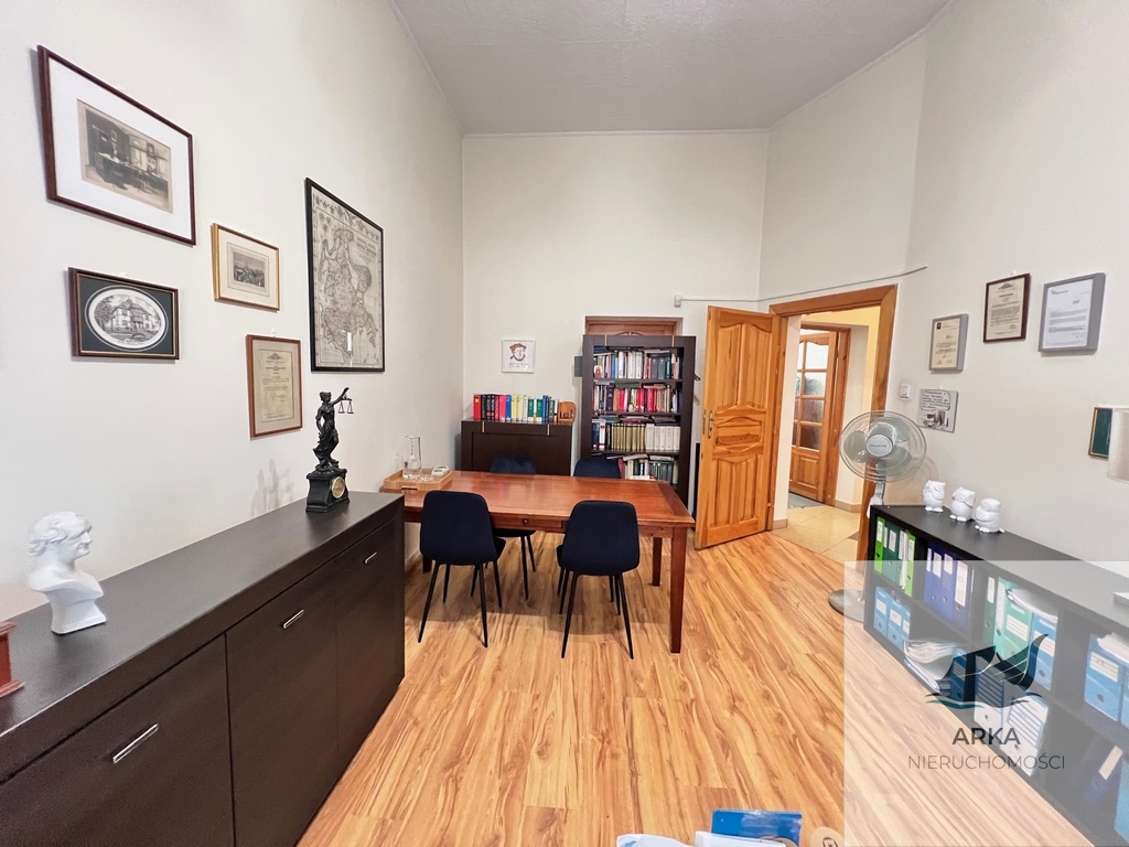 Centrum, 4 pok. po remoncie, ładna kamienica (8)